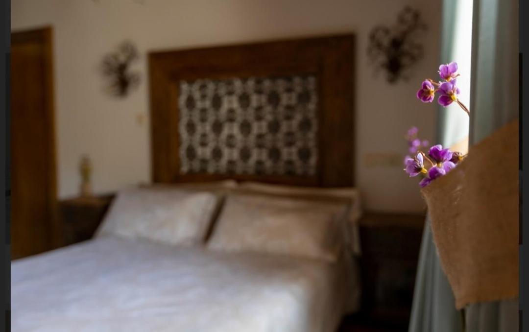 Hotel Rural En Las Cascadas De Tobera Bagian luar foto